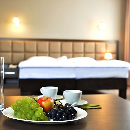 Oleśnica Dwor Spalice Spa Residence & Restaurant Lawendowa Restauracja חדר תמונה